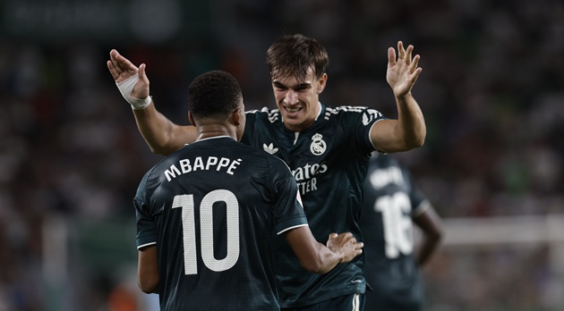Carlos Espi đang được ưu tiên hơn Endrick. (Ảnh: EPA Images)