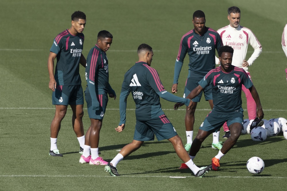 Real Madrid đang có đội hình đắt giá nhất thế giới. Ảnh: EPA.