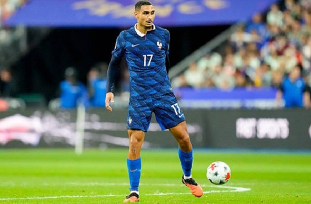 Maxence Lacroix - 5: Thi đấu chắc chắn ở đầu trận. Sau đó mắc một số lỗi khi kèm Lukaku. Màn trình diễn nhìn chung ở mức trung bình. Ảnh: Alex Gottschalk/DeFodi Images/DeFodi via Getty Images.

Andy Diouf - 5: Tự tin dâng cao bên cánh trái và rê bóng tốt. Tuy nhiên, anh lùi về không đủ nhanh trong bàn thắng của Lukebakio. Ảnh: EPA.

Eduardo Camavinga - 7: Tiền vệ xuất sắc nhất trận. Thu hồi bóng 8 lần, chạm bóng 89 lần, thi đấu rất thuyết phục. Ảnh: Xavier Laine/Getty Images.

Manu Kone - 6: Thi đấu xông xáo, hỗ trợ tấn công tốt. Đạt tỉ lệ chuyền chính xác 45/46 nhưng đôi khi còn thiếu mạo hiểm. Ảnh: Alex Gottschalk/DeFodi Images/DeFodi via Getty Images.

Maghnes Akliouche - 4: Xử lý chậm, thiếu tốc độ khi đi bóng. Thi đấu mờ nhạt và để mất bóng tới 13 lần. Ảnh: Antonio Borga/Eurasia Sport Images/Getty Images.

Bradley Barcola - 6: Tích cực đi bóng, dâng cao và hỗ trợ phòng ngự. Bỏ lỡ cơ hội đối mặt ở góc hẹp. Thi đấu rất nỗ lực. Ảnh: EPA.

Ousmane Dembele - 4: Sút kém và mất bóng 22 lần. Liên tục bị phong tỏa, chỉ thành công 1/6 lần rê bóng. Ảnh: EPA.

Esteban Lepaul - 3: Nhịp độ chậm, chạm bóng hỏng và tranh chấp kém. Bỏ lỡ vài cơ hội. Chỉ có 22 lần chạm bóng cả trận. Ảnh: Xavier Laine/Getty Images.