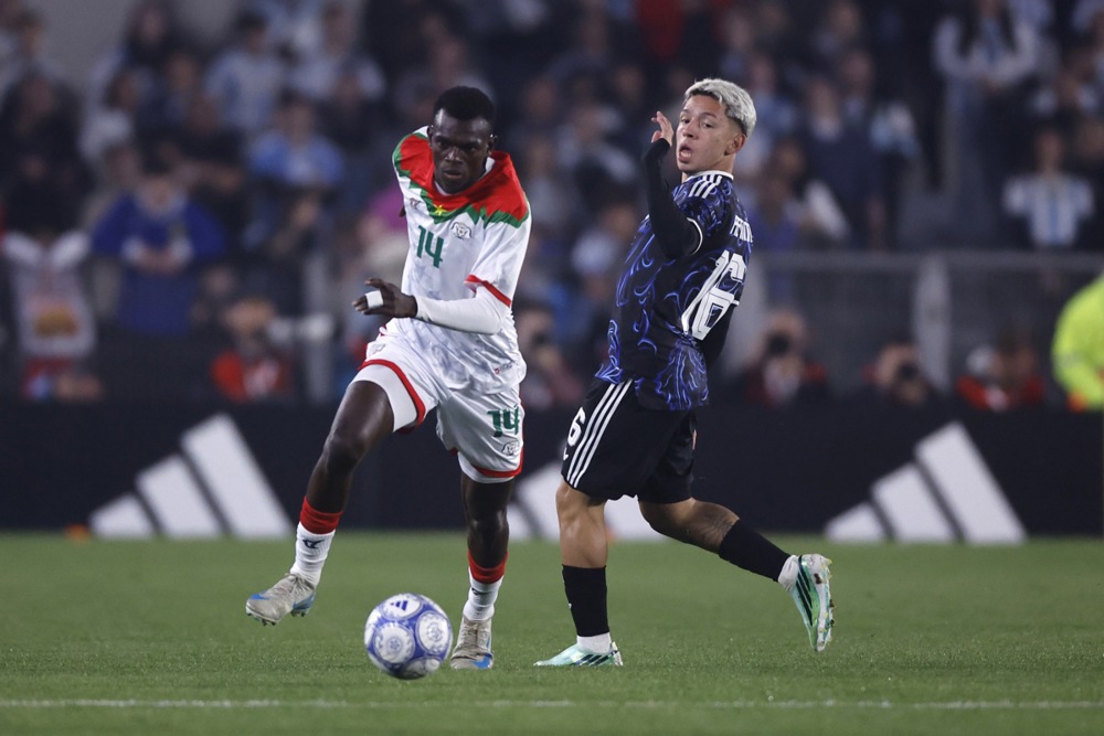 Ảnh bài viết Prestianni giải bài toán hàng công Chelsea cho Alonso