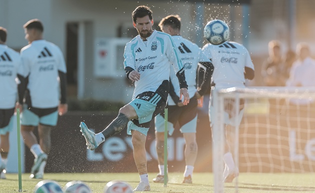 Messi đã giành được sự tôn trọng của CĐV Argentina. (Ảnh: EPA Images)