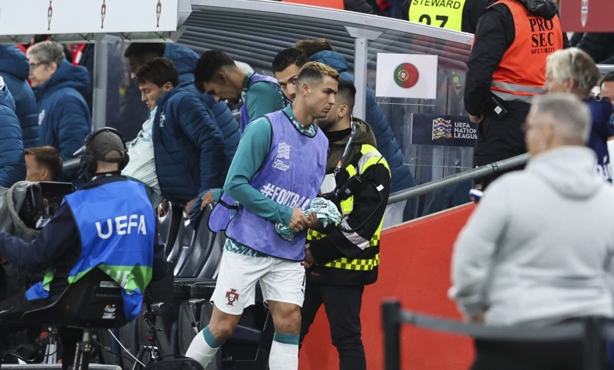 Ảnh bài viết Ronaldo phá vỡ im lặng sau scandal tự ý rời tuyển Bồ Đào Nha