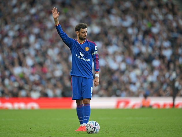 Jamie Vardy đánh giá cao Bruno Fernandes. Ảnh: EPA