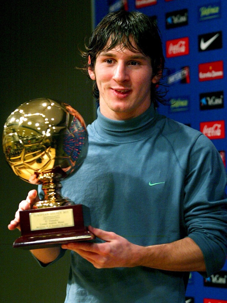 Lionel Messi từng nhận danh hiệu Golden Boy vào năm 2005. Ảnh: EPA/MG.
