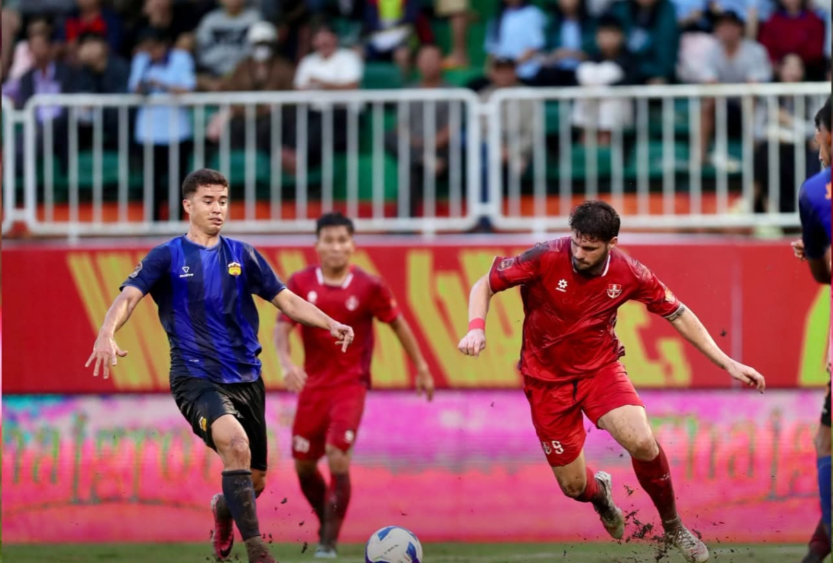 Makaric là niềm hy vọng lớn nhất của đội chủ nhà. Ảnh: Hải Phòng FC.
