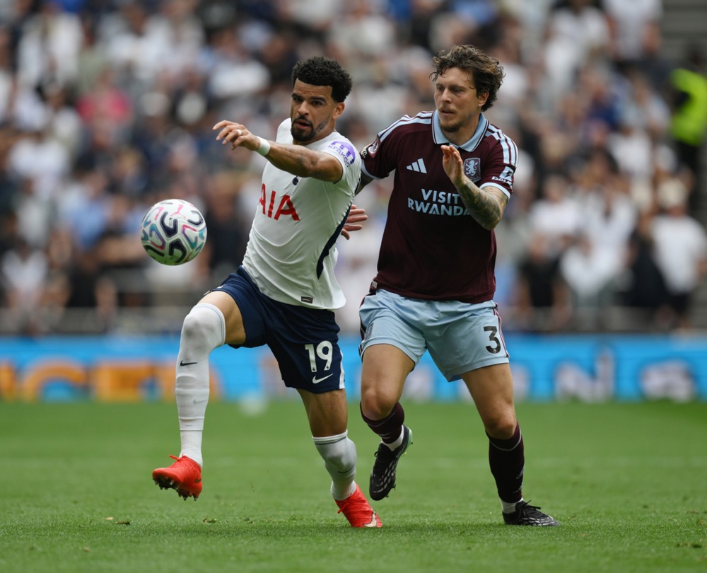 Dominic Solanke là ngòi nổ đáng gờm của Tottenham. Ảnh: EPA.