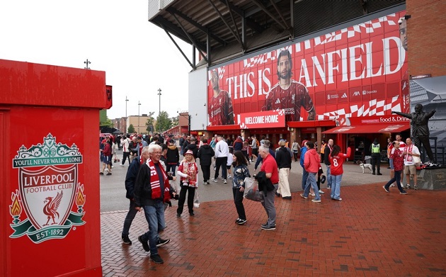 Sân Anfield sẵn sàng chào đón Man City. Ảnh: EPA.