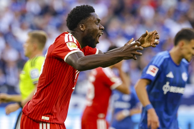 Ảnh bài viết MU đàm phán mua Alphonso Davies giá 65 triệu euro