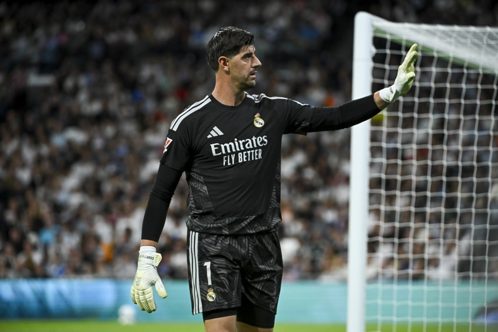 Thibaut Courtois: 8 điểm. Thực hiện 4 pha cứu thua và có những tình huống cản phá quan trọng ở cuối trận, thời điểm Real Madrid chỉ còn 10 người và Villarreal dồn lên tìm bàn gỡ hòa. Ảnh: EPA.