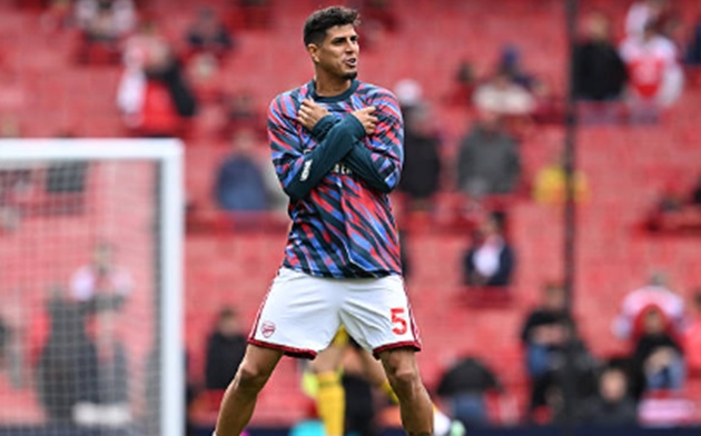 Hincapie gặp hạn sau trận thắng Leeds. (Ảnh: David Price/Arsenal FC via Getty Images)