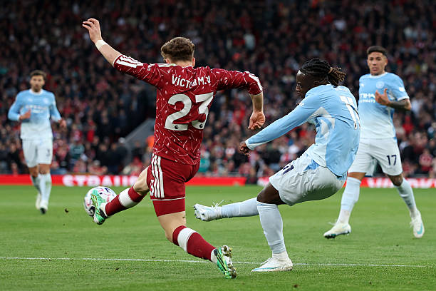 Ảnh bài viết Liverpool 0-2 Man City: Siêu phẩm của Doku nhân đôi cách biệt cho "The Citizens"