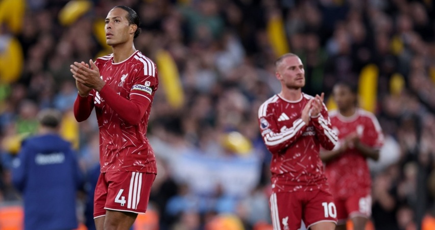 Liverpool thua 0-3 Man City. Ảnh: EPA.