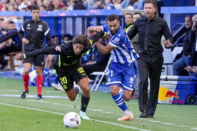 Ảnh bài viết MU đại chiến Man City giành Giuliano Simeone