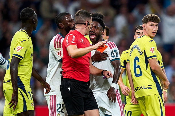 Ảnh bài viết Real Madrid quyết kháng cáo thẻ đỏ của Vinicius Junior