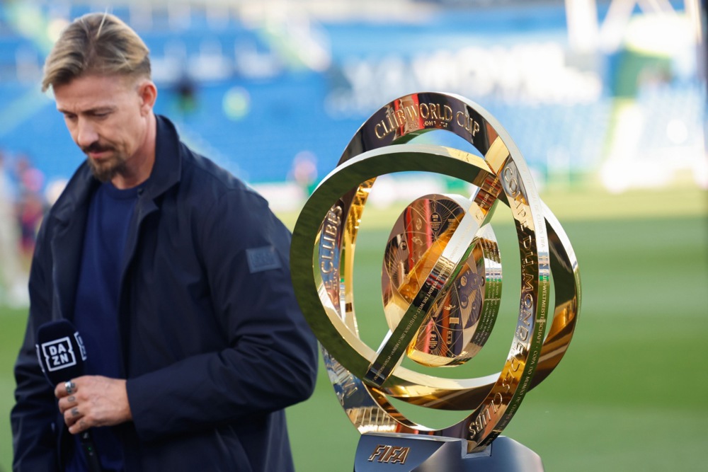 Ảnh bài viết Huyền thoại Guti tuyên bố Barca không thể vùi dập Real Madrid
