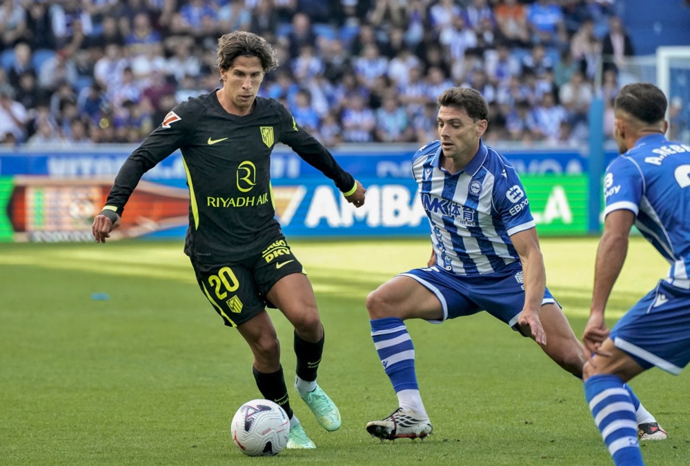 Sẽ không dễ dàng để Man Utd chiêu mộ Giuliano Simeone. Ảnh: EPA IMAGES.