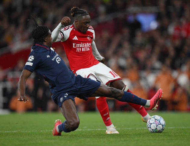 Arsenal ghi 3 bàn vào lưới Lille sau 7 phút trong hiệp hai. Ảnh: EPA/DANIEL HAMBURY
