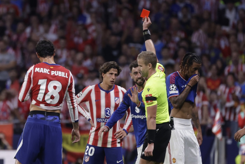 Ảnh bài viết Yoro bị đuổi, Man Utd cay đắng gục ngã trước Atletico