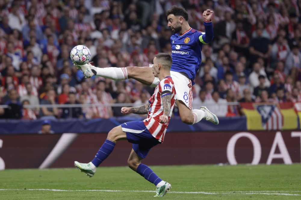 Bruno Fernandes có ngày thi đấu kém duyên. Ảnh: EPA.
