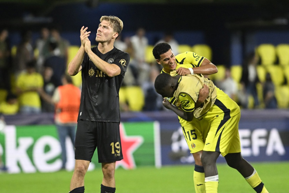 Napoli gục ngã trước Villarreal. Ảnh: EPA.