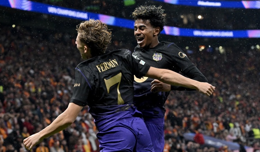 Ảnh bài viết 5 dấu ấn Galatasaray 1-4 Barca: Vũ điệu của Yamal; Flick với thử nghiệm số 9 ảo