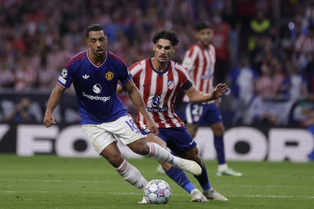 Ảnh bài viết Thua 80% tranh chấp, Tielemans phụ lòng Carrick