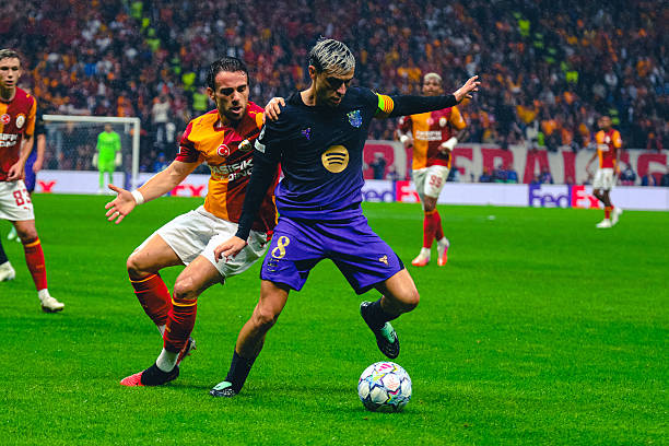 Ảnh bài viết Tại sao Pedri xin rời sân sớm trong trận Barca - Galatasaray?