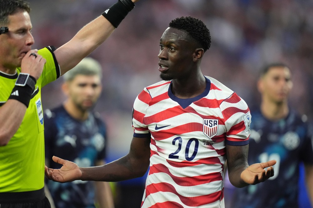 Balogun là tâm điểm của vụ việc gây tranh cãi ở World Cup. Ảnh: EPA.