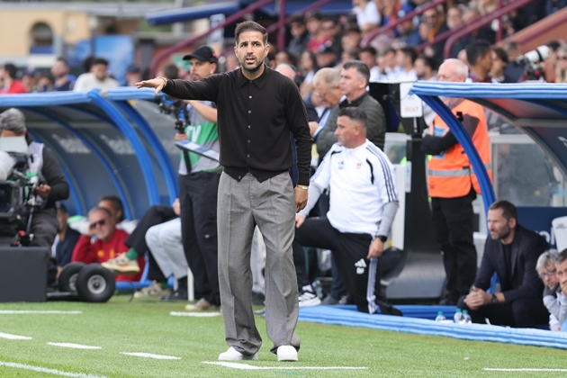Ảnh bài viết Fabregas nhận lỗi sau khi Como gục ngã trước Feyenoord