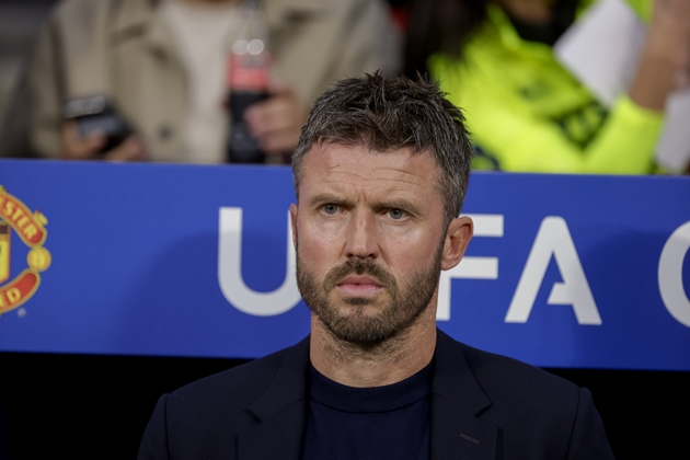 Michael Carrick vẫn được các cầu thủ Manchester United tin tưởng. Ảnh: EPA/JUANJO MARTIN