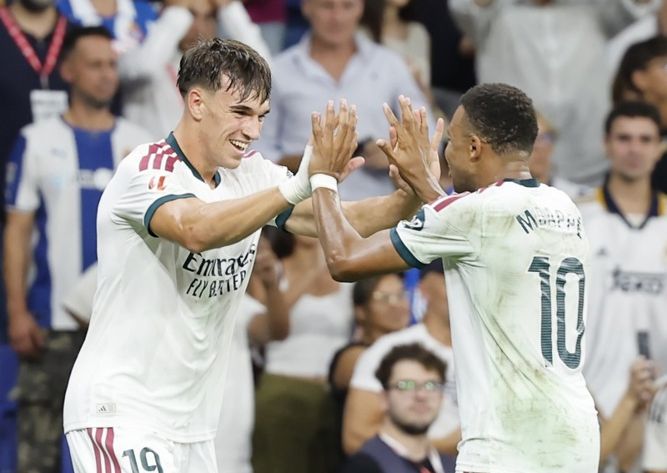 Ảnh bài viết Mourinho: Không dễ cho Carlos Espi khi ở cùng đội với Mbappe