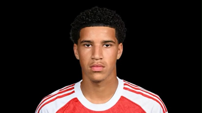 Agustien đang khoác áo đội trẻ Arsenal. Ảnh: Arsenal.