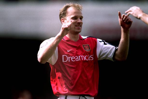 Ảnh bài viết Dennis Bergkamp và đỉnh cao nghệ thuật xử lý trong không gian hẹp