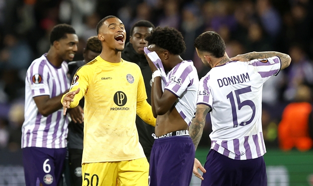 Ảnh bài viết Real Madrid quyết đấu Bayern Munich vì người gác đền tương lai
