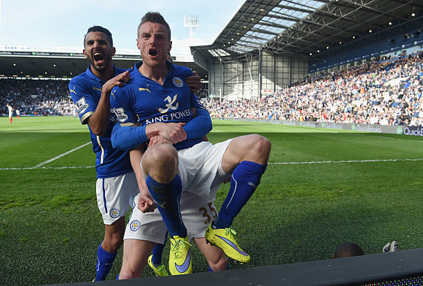 Vardy v&agrave; Mahrez c&ugrave;ng g&oacute;p sức trong m&ugrave;a thăng hạng lịch sử. Ảnh: Michael Regan/Getty Images.