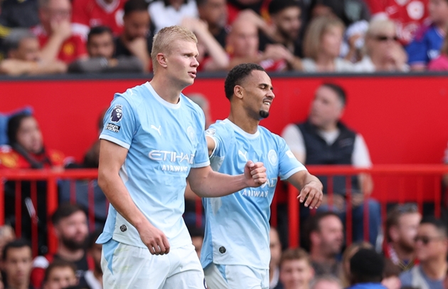 Manchester City dường như đang "không sợ" luật. Ảnh: EPA/ADAM VAUGHAN