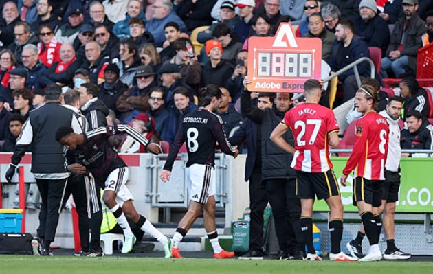 Ảnh bài viết Chấn thương kép xé nát đội hình Liverpool trước Brentford