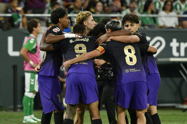 Ảnh bài viết Chấm điểm Barcelona: Lamine Yamal thăng hoa, Rodri làm ông chủ tuyến giữa
