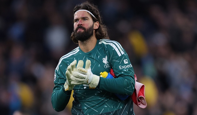 Nếu Alisson lùi về sau, Liverpool có thể mong chờ vào Brughmans. (Ảnh: EPA Images)