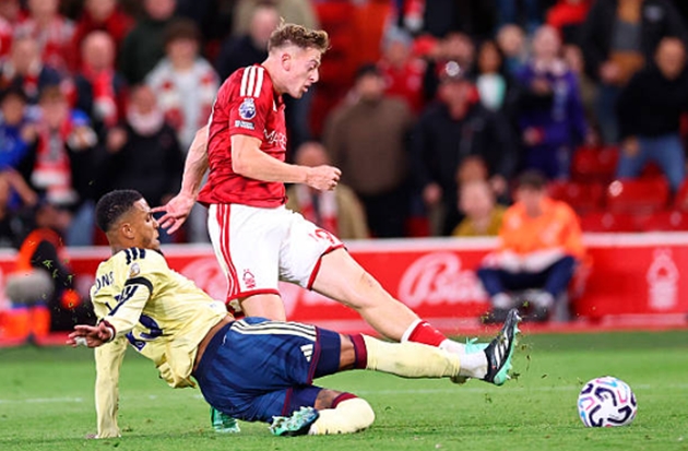 Ảnh bài viết Chấm điểm Arsenal: Cặp trung vệ Gabriel - Konsa thăng hoa