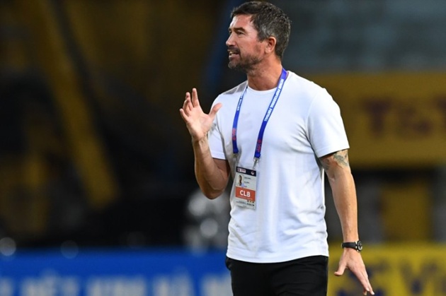 Ảnh bài viết HLV Kewell dùng bóng dài giúp Hà Nội FC hạ CAHN