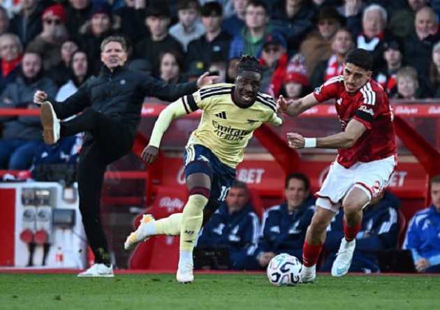 Ảnh bài viết Huyền thoại Arsenal lo lắng tương lai Eze mờ mịt