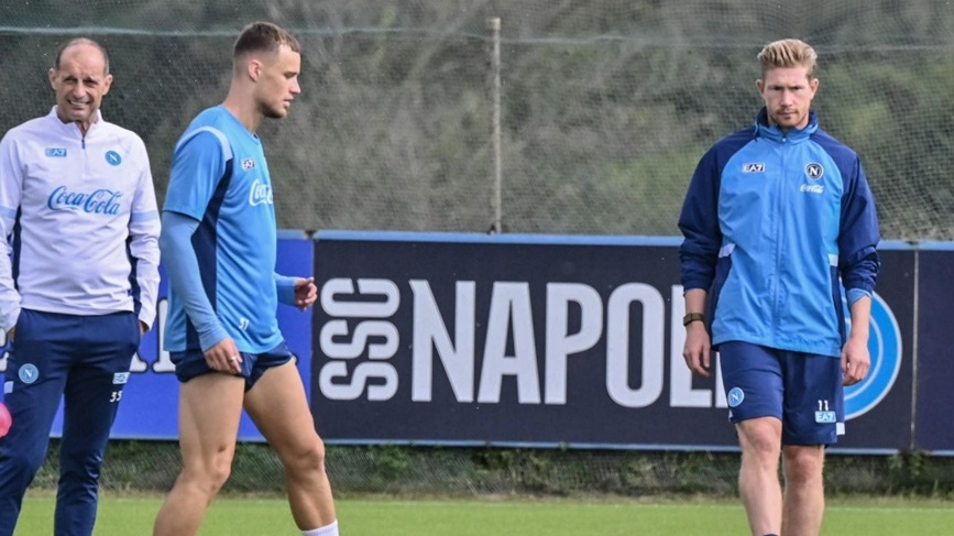 Napoli cần 3 điểm ở Champions League. Ảnh: EPA.