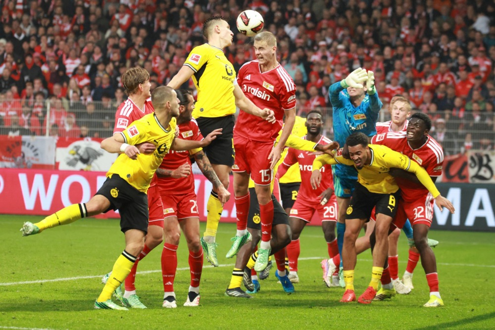 Dortmund không thể ghi bàn 2 trận gần đây. Ảnh: EPA.