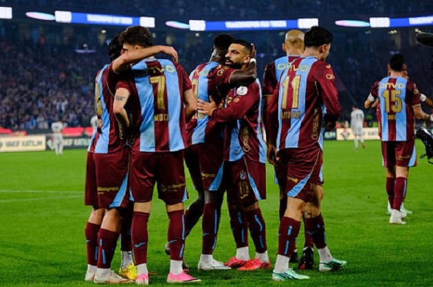 Ảnh bài viết Hạ Besiktas, Trabzonspor cùng Salah vào top 4
