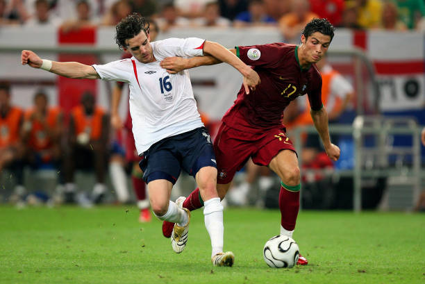 Chiếc áo Tam Sư mở ra cơ hội và tranh cãi. Ảnh: Richard Sellers/Sportsphoto/Allstar/Getty Images