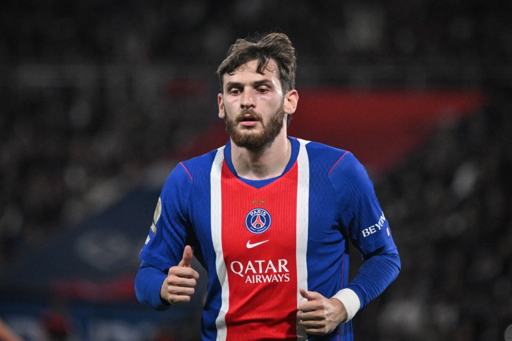 Ảnh bài viết Toàn cảnh thương vụ đổ vỡ giữa Barcelona và Kvaratskhelia