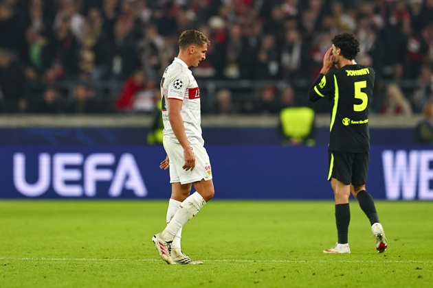 Ảnh bài viết Alvarez lập công, 10 người Atletico hòa Stuttgart