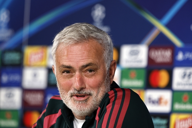 Ảnh bài viết Mourinho xoa dịu phản ứng hờn dỗi của Vinicius tại Real
