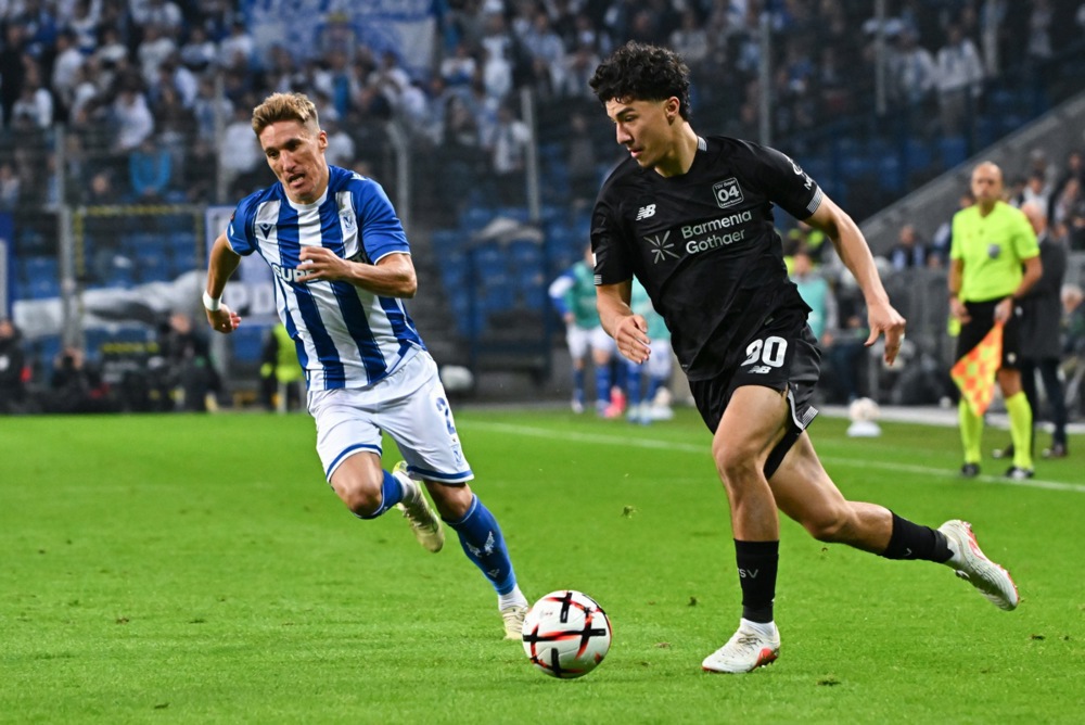 Ảnh bài viết Kvaratskhelia đứt dây chằng, PSG dốc 50 triệu euro chiêu mộ Maza